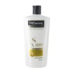 TRESemmé Keratin Smooth Conditioner 700ml – keratin-infused conditioner for frizz control and silky smooth hair.
