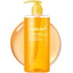 medicube Kojic Acid Turmeric Brightening Body Wash 400ml – Deep cleansing shower gel for uneven skin tone with niacinamide, vitamin C & AHA/BHA.