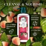 Herbal Essences Bio:Renew Clean White Strawberry & Mint Shampoo 600ml – Refreshing shampoo with strawberry and mint extracts for clean, fragrant, and hydrated hair.