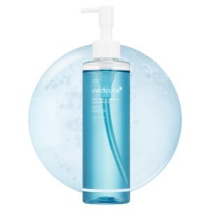medicube Zero Pore Blackhead Cleansing Oil 205ml – gentle cleansing oil for makeup removal, blackhead care and hydrated skin.
