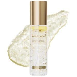 medicube Jelly Mist Serum 100ml – hydrating facial mist with kojic acid, turmeric and vitamin C for brightening and calming skin.