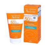 Avène Very High Protection Cleanance SPF50+ 50ml – oil-control sunscreen for acne-prone, sensitive skin with matte finish.